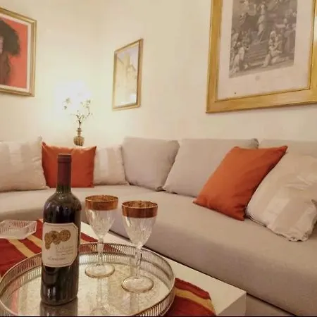Mira Apartment *